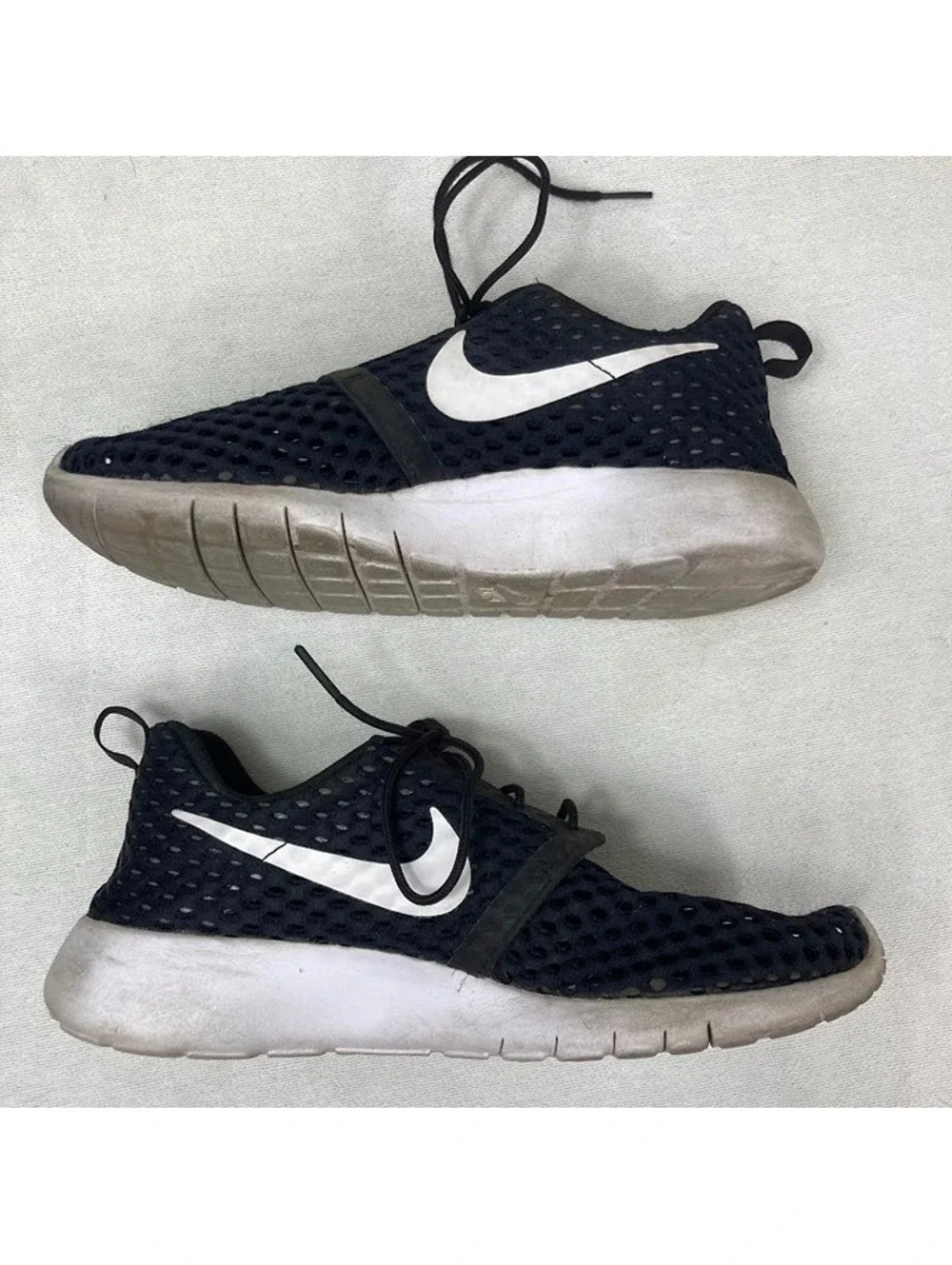 Nike Roshe One GS Black White Youth Boy 6Y Style 705485-008